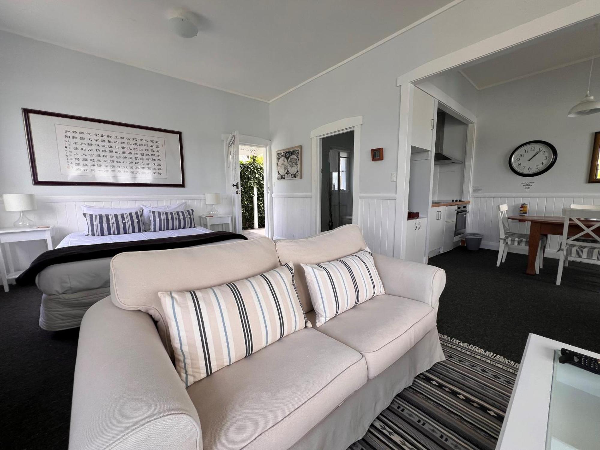 Mangonui Waterfront Apartments Dış mekan fotoğraf